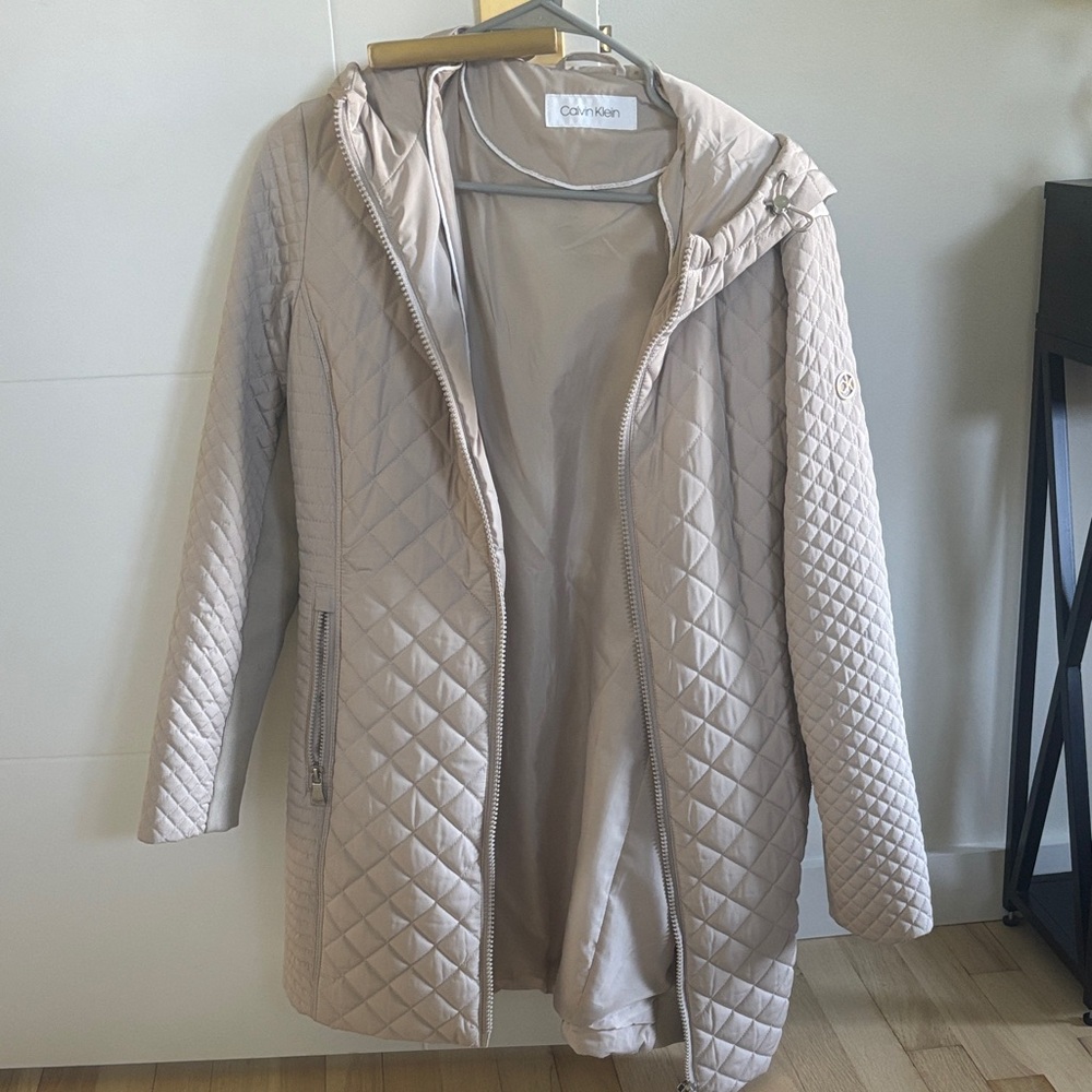 Calvin Klein Women's Quilted Puffer Jacket - Beige
